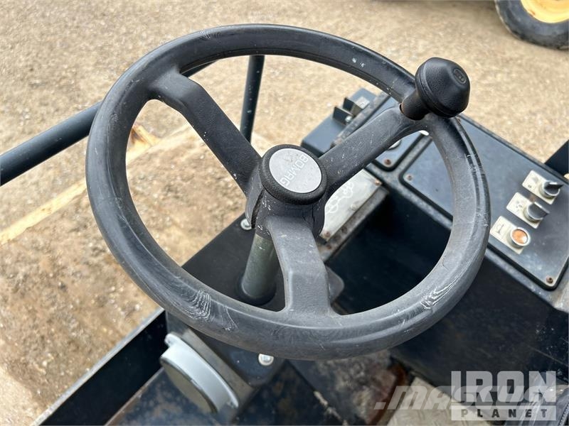 Bomag BW177D-3 Smooth Drum Compactor Vienvalča grunts veltņi