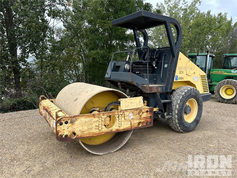 Bomag BW177D-3 Smooth Drum Compactor Compactoare monocilindrice