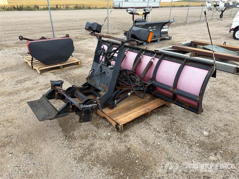 Boss 7 ft 5 in 2 Way Snow Plow Lumiaurat