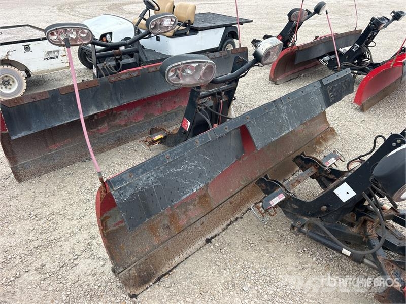 Boss TRP07899-Blade Crate 9 ft 2 Way Snow Plow - Fits T Снежные отвалы и плуги