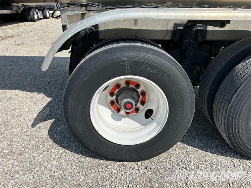 Brenner MC3070 6500 gal T/A Tanker Trailer Prikolice cisterne