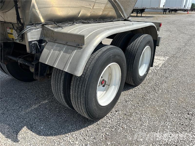 Brenner MC3070 6500 gal T/A Tanker Trailer Prikolice cisterne
