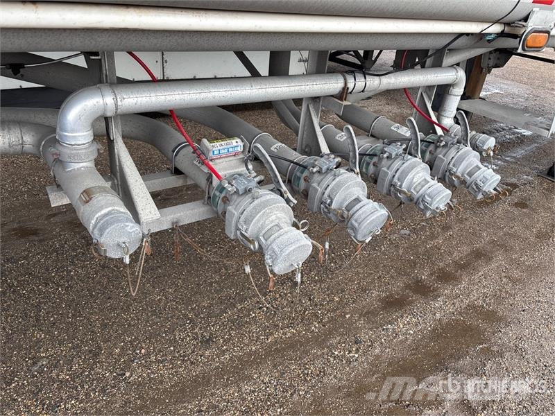 Brenner MC406 10000 gal T/A Tanker Trailer Прицепы-цистерны