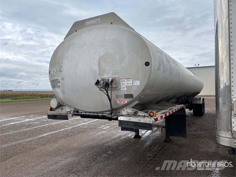 Brenner MC406 10000 gal T/A Tanker Trailer Прицепы-цистерны