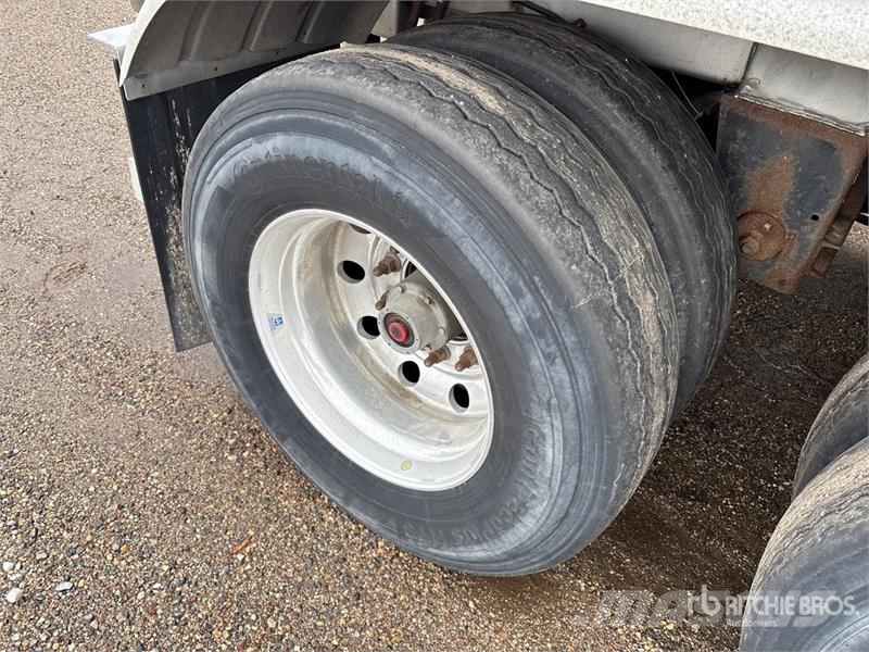 Brenner MC406 10000 gal T/A Tanker Trailer Прицепы-цистерны