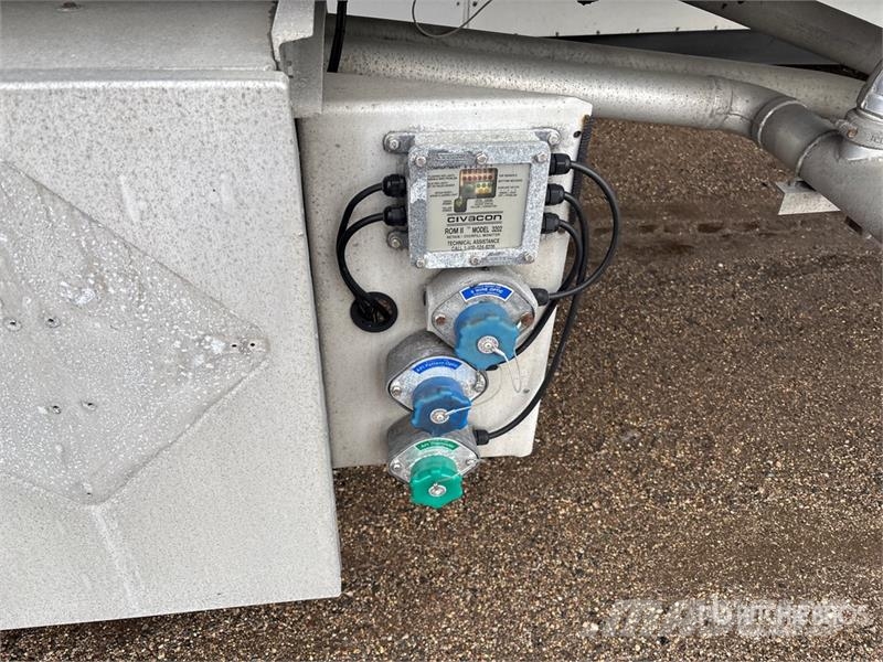 Brenner MC406 10000 gal T/A Tanker Trailer Прицепы-цистерны