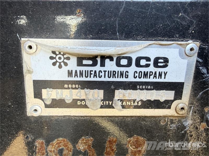 Broce FMJ-470 Self-Propelled Broom كناسات