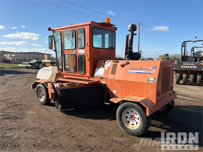 Broce RJT-350 Self-Propelled Broom Barredoras