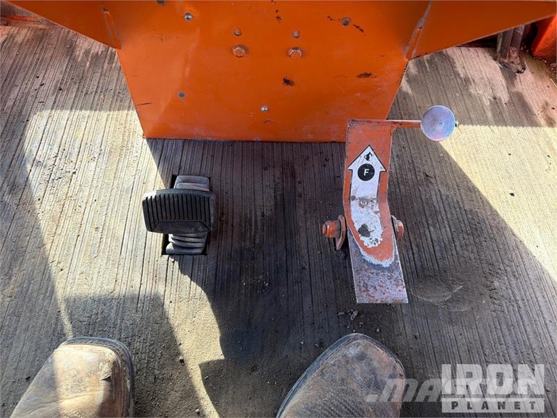 Broce RJT-350 Self-Propelled Broom Barredoras