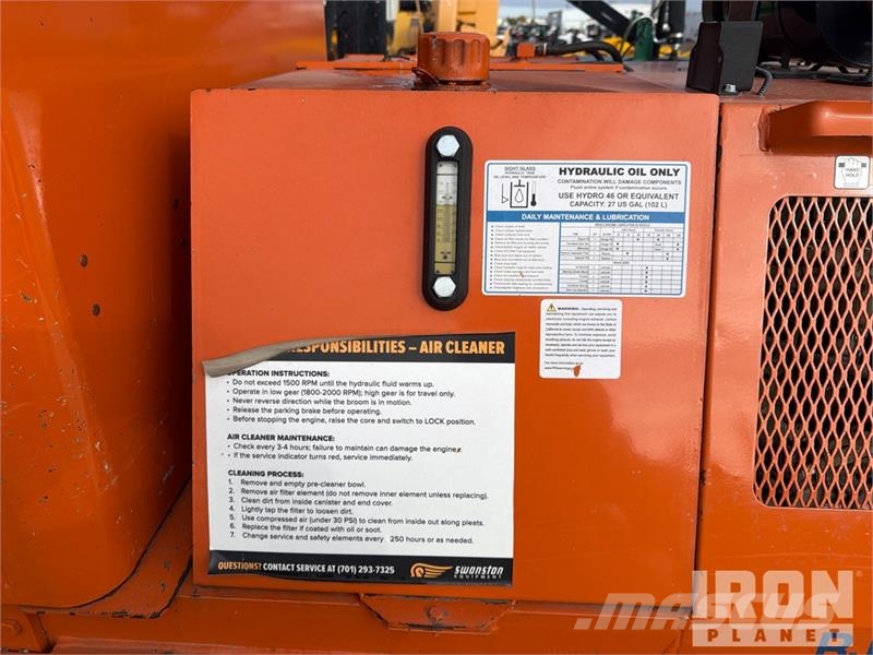 Broce RJT-350 Self-Propelled Broom Barredoras