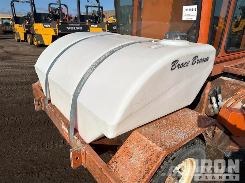 Broce RJT-350 Self-Propelled Broom Barredoras