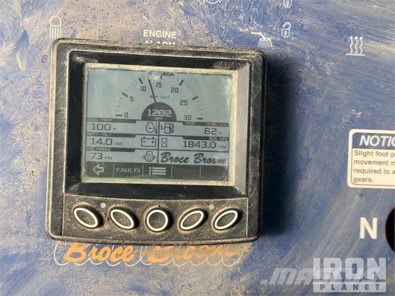 Broce RJT-350 Self-Propelled Broom Barredoras