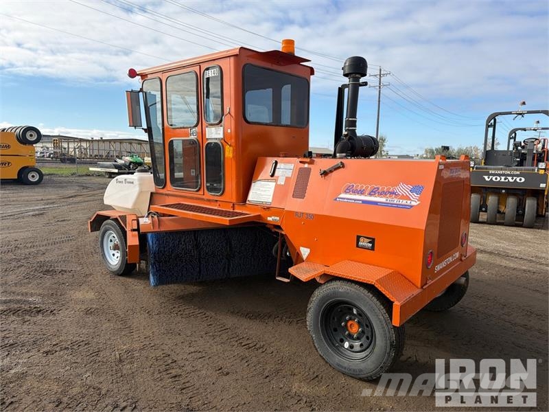 Broce RJT-350 Self-Propelled Broom Barredoras