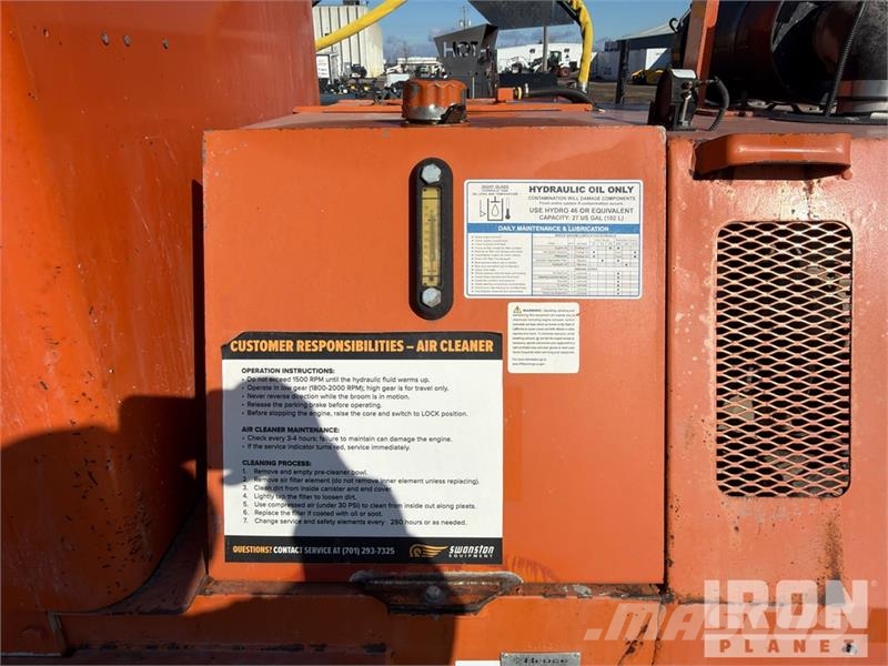 Broce RJT-350 Self-Propelled Broom Barredoras