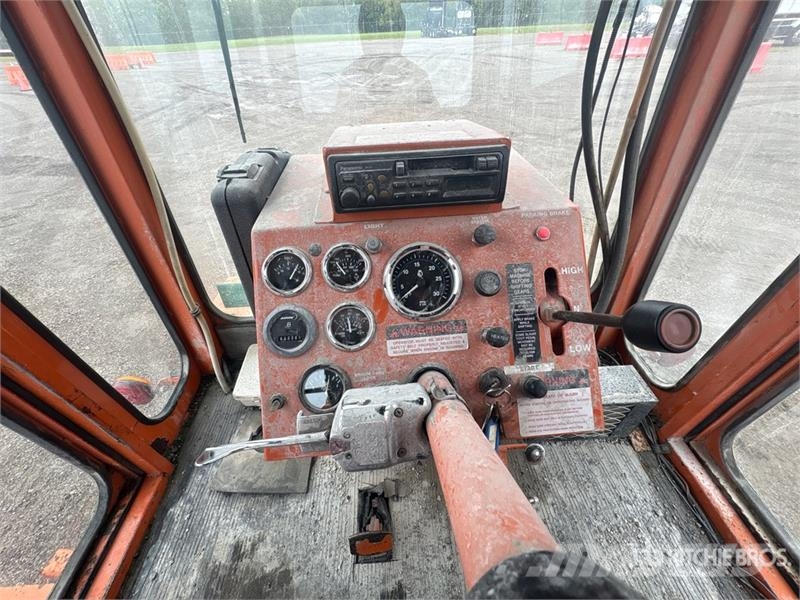Broce Self-Propelled Broom Lakaisukoneet