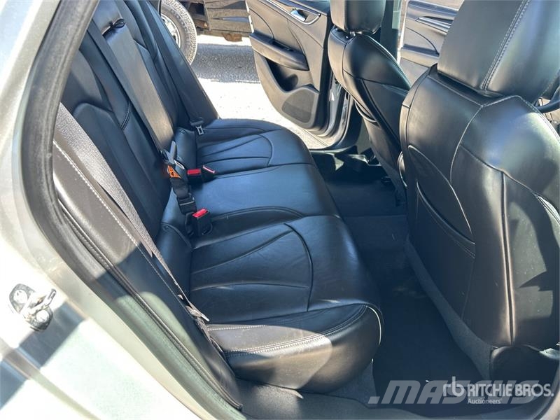Buick LaCrosse Automobile Auto's
