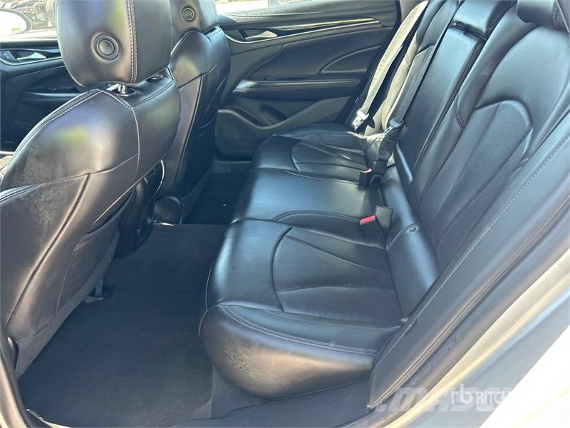 Buick LaCrosse Automobile Auto's