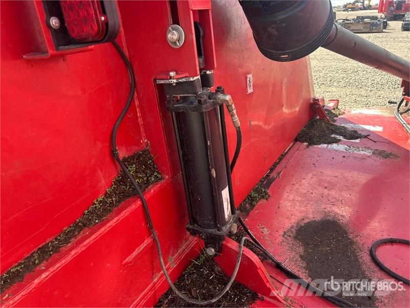 Bush Hog 12820RR1 20 ft 6 in Triple Rotary Cutter Haulm toppers
