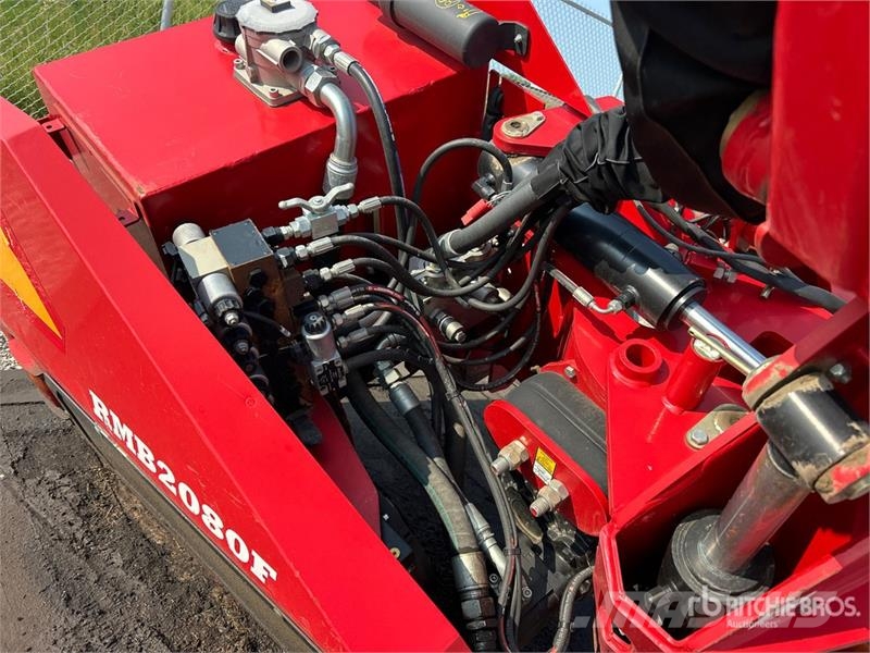 Bush Hog RMB2080F 65 in 3-Point Forward Reach Rear Mounted  Otra maquinaria agrícola
