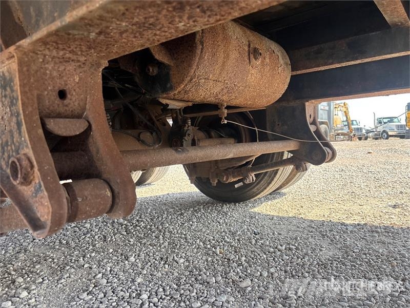 Butler B-4030-MA 30 ft T/A Equipment Trailer 車両運搬用トレーラー