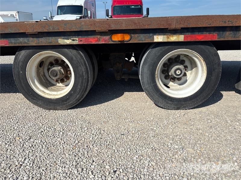 Butler B-4030-MA 30 ft T/A Equipment Trailer 車両運搬用トレーラー