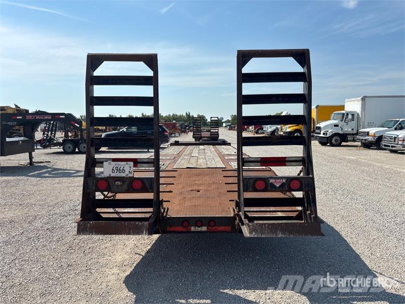 Butler B-4030-MA 30 ft T/A Equipment Trailer 車両運搬用トレーラー