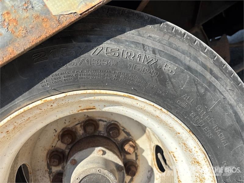 Butler B-4030-MA 30 ft T/A Equipment Trailer 車両運搬用トレーラー