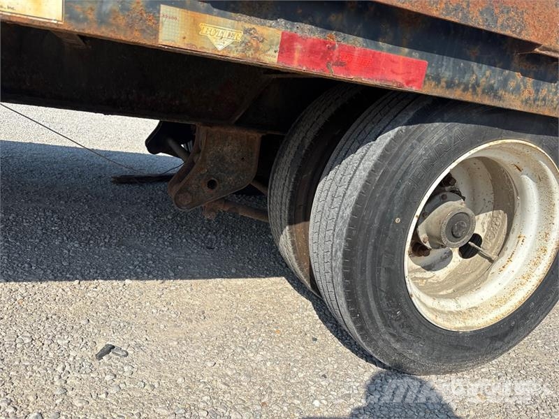 Butler B-4030-MA 30 ft T/A Equipment Trailer 車両運搬用トレーラー