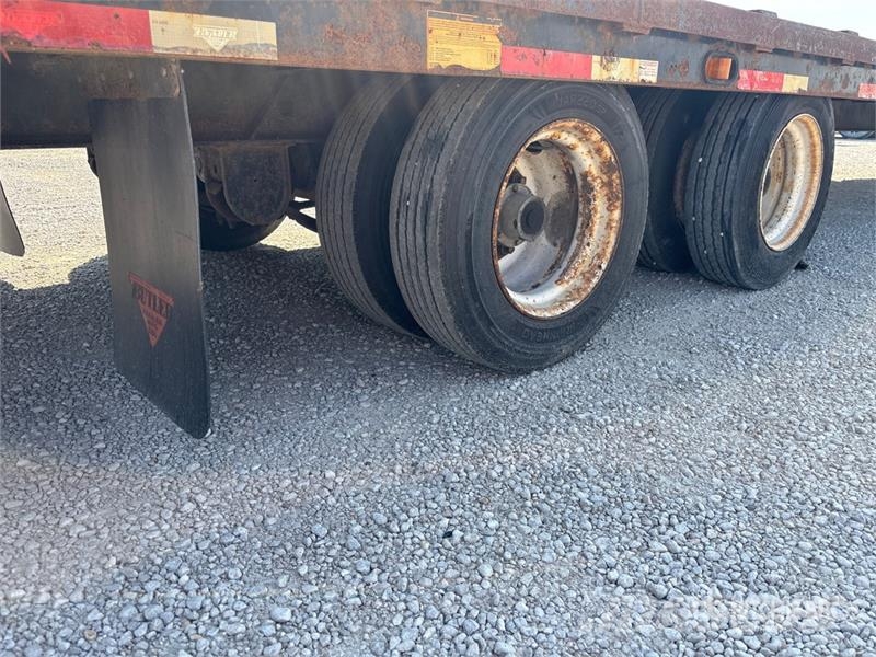 Butler B-4030-MA 30 ft T/A Equipment Trailer 車両運搬用トレーラー
