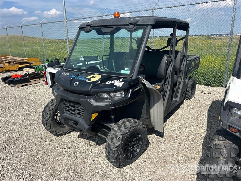 Can-am Defender 4x4 Utility Vehicle (Inoperable) ماكينات منفعة عامة