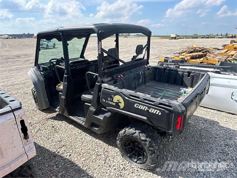 Can-am Defender 4x4 Utility Vehicle (Inoperable) ماكينات منفعة عامة