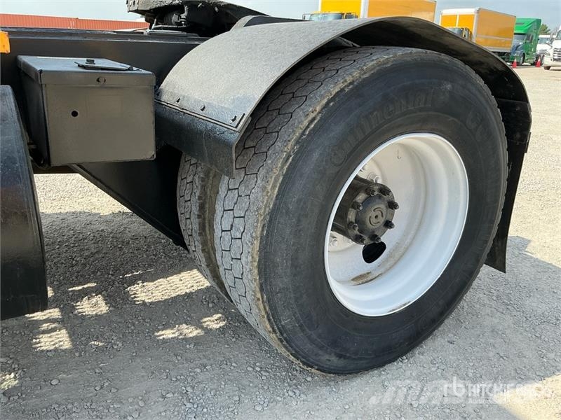 Capacity TJ5000 4x2 Spotter Truck Terminaltrekkers
