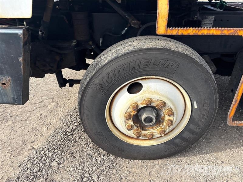 Capacity TJ5000 4x2 Spotter Truck Terminaalitraktorit