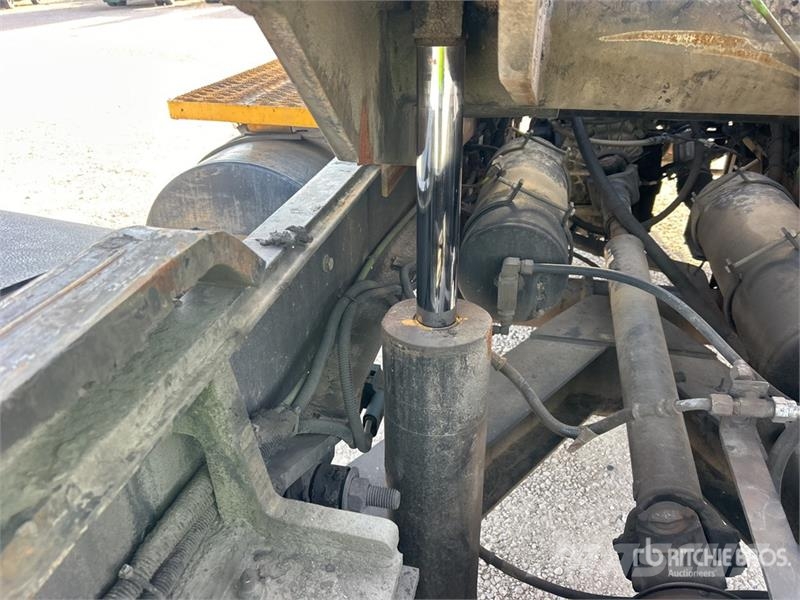 Capacity TJ5000 4x2 Spotter Truck Tractores terminais