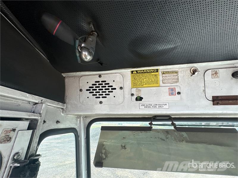 Capacity TJ5000 4x2 Spotter Truck Terminaalitraktorit