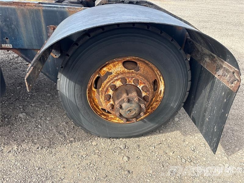 Capacity TJ5000 4x2 Spotter Truck Terminaalitraktorit