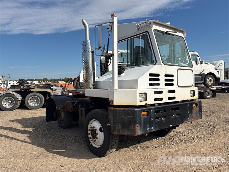Capacity TJ5000 4x2 Spotter Truck Terminaalitraktorit