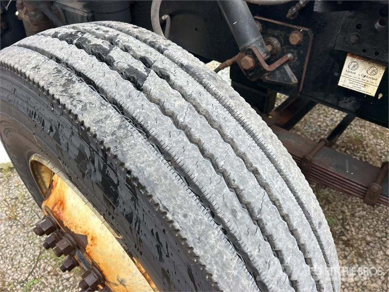 Capacity TJ5000 4x2 Spotter Truck Terminaltraktor
