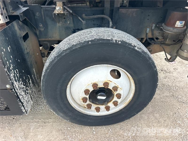 Capacity TJ5000 4x2 Spotter Truck Terminaalitraktorit