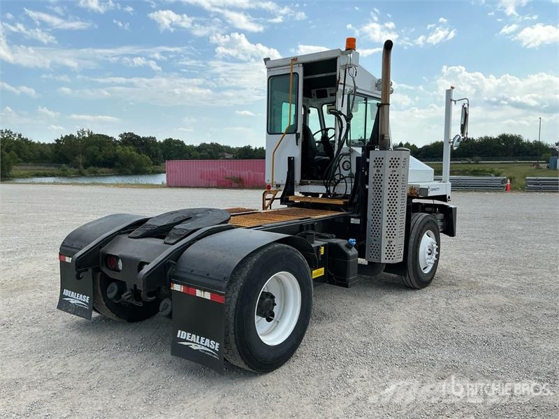 Capacity TJ5000 4x2 Spotter Truck Terminaltrekkers