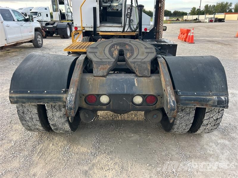 Capacity TJ5000 4x2 Spotter Truck Tractores terminais