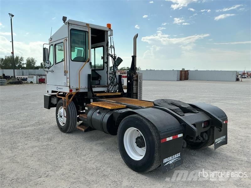 Capacity TJ5000 4x2 Spotter Truck Terminaltrekkers