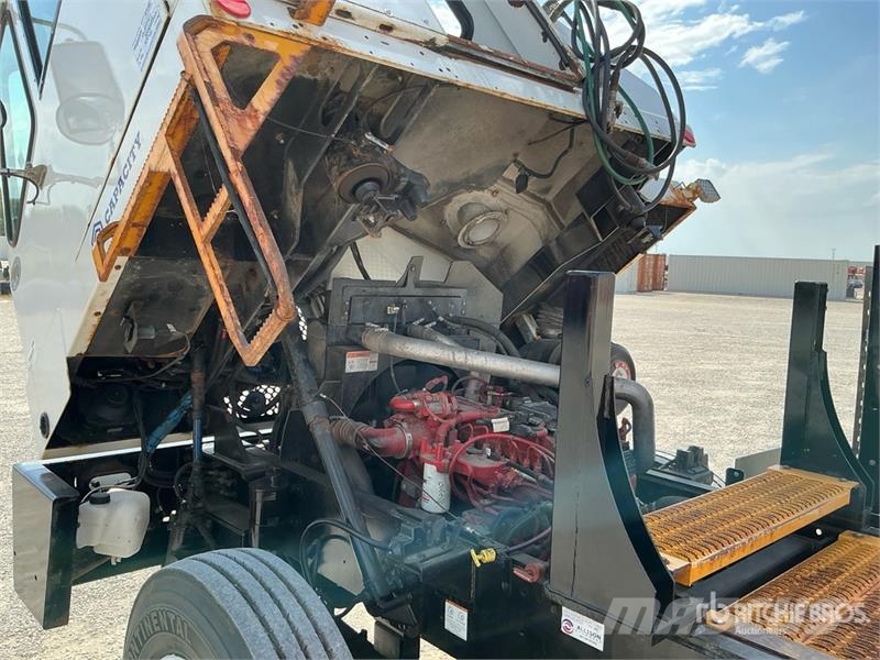 Capacity TJ5000 4x2 Spotter Truck Terminaltrekkers