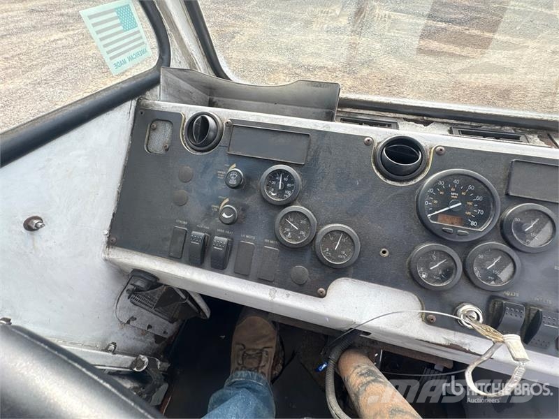 Capacity TJ5000 4x2 Spotter Truck Terminaalitraktorit