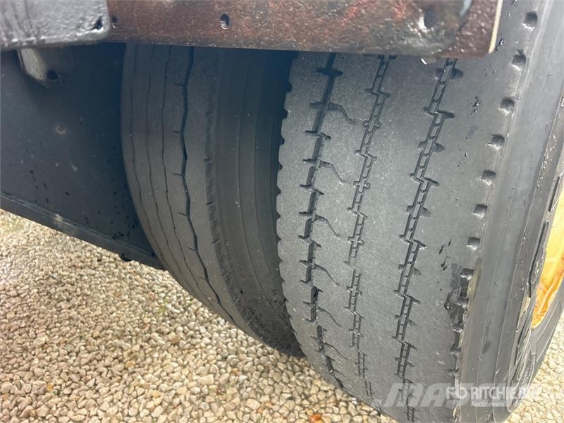 Capacity TJ5000 4x2 Spotter Truck Terminaltraktor
