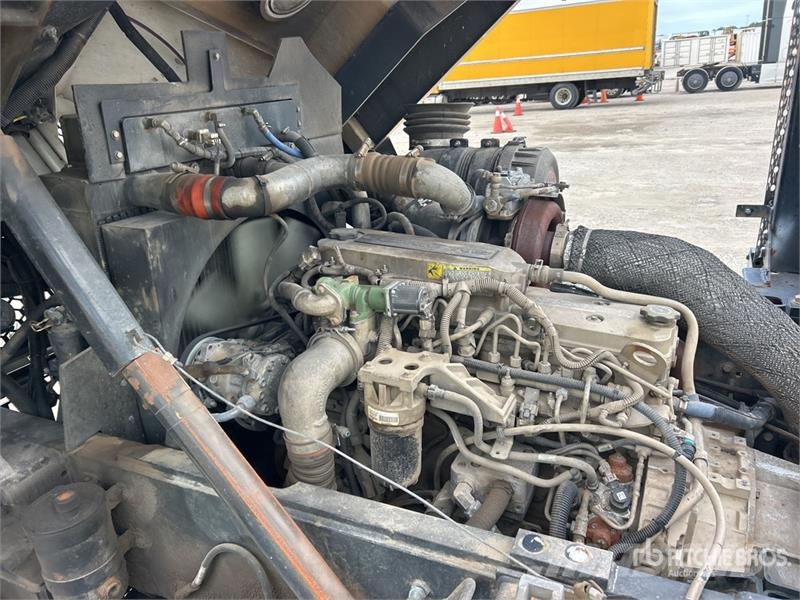 Capacity TJ5000 4x2 Spotter Truck Terminaalitraktorit