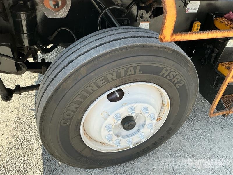 Capacity TJ5000 4x2 Spotter Truck Terminaltrekkers