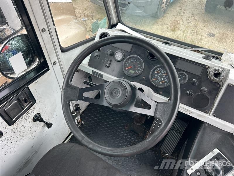 Capacity TJ5000 4x2 Spotter Truck Terminaltraktor