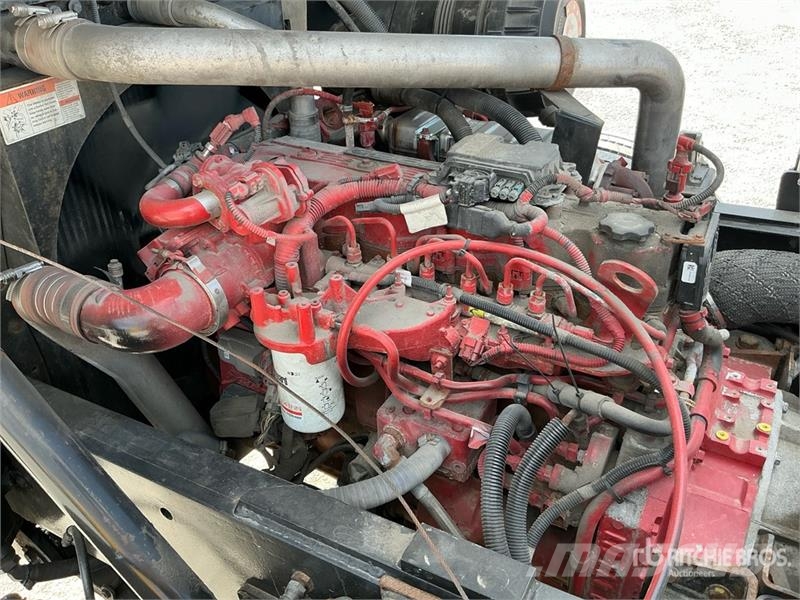Capacity TJ5000 4x2 Spotter Truck Terminaltrekkers