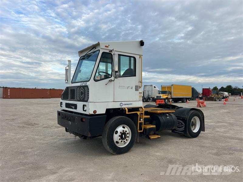 Capacity TJ5000 4x2 Spotter Truck Terminaalitraktorit